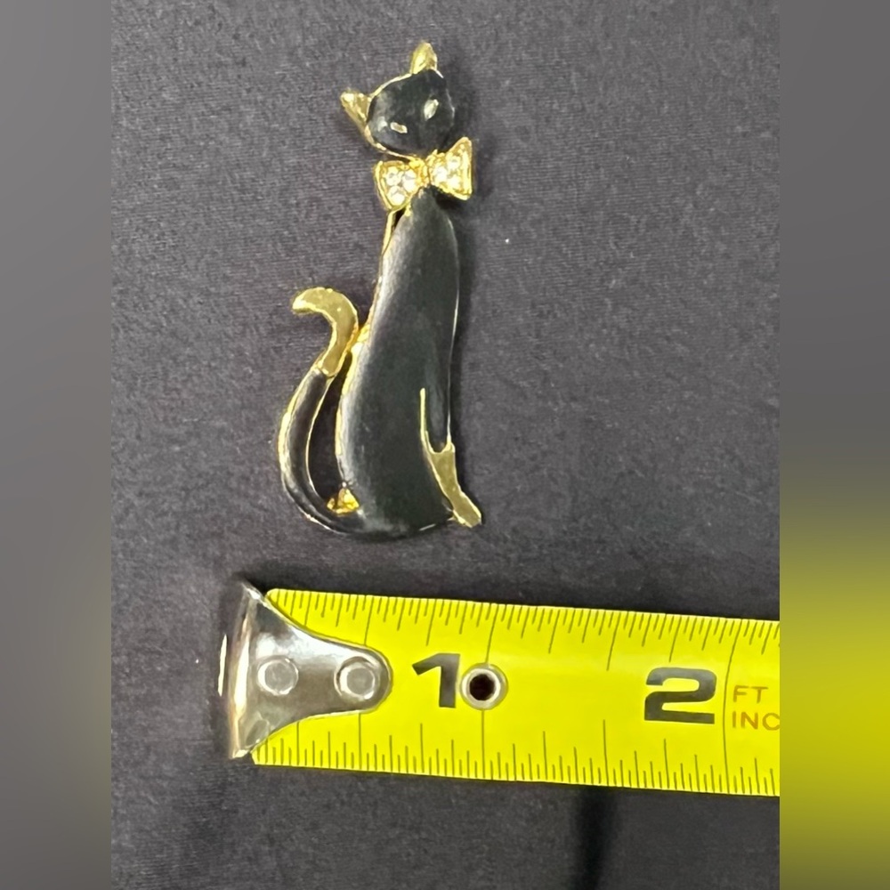 Vintage Elegant Black and Gold Cat Brooch / Pin Costume Jewelry - Picture 4 of 5